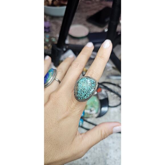 Vintage Navajo Spotted Turquoise Sterling Silver Statement Ring - Picture 5 of 7